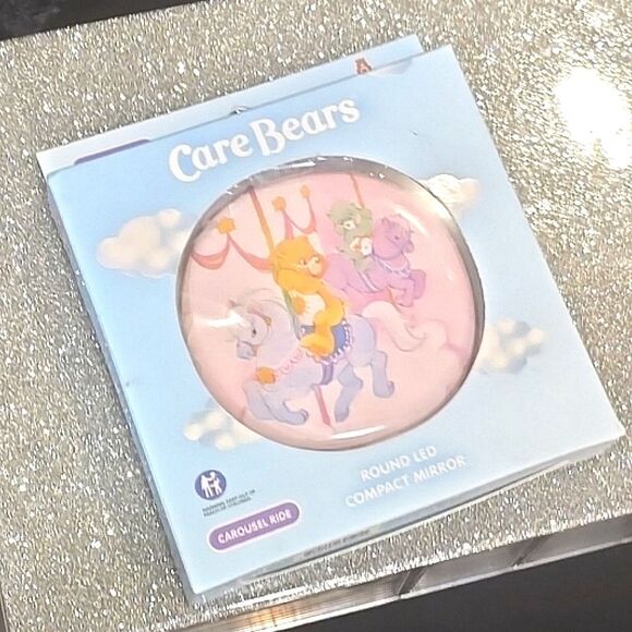 Impressions X Care Bears Carousel Ride LED Compact Mirror - Picture 8 of 8